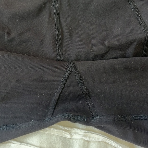 Lululemon Old align 21” cropped leggings with pocket - Picture 6 of 6